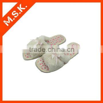 White open-head handmade indoor boot slippers