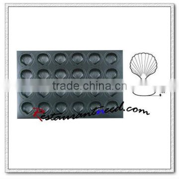 V059 Silicon Non-Stick 24 Cups Shell Shape Cake Mould