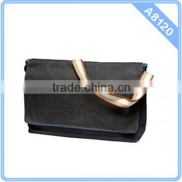 Single Shoulder Polyester Bag Of Holding Messenger Bag