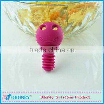 Reusable fashion smile face screw shape alcohol bottle silicone wine stopper/silicone plug/silicone cork