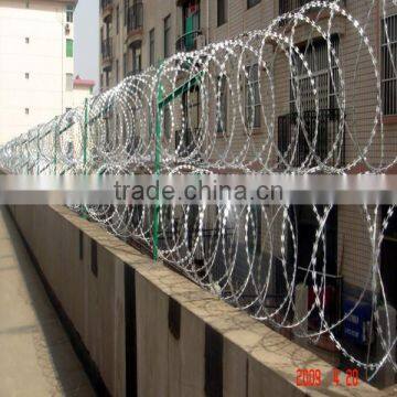 high quality Cross Type Concertina Razor Wire Barbed Tape