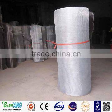 Hot Dipped Galvanized After Welding 25m Roll Length Square Hole Woven Mesh Crimped Wire photo-3