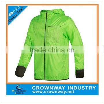 100% DWR-coated Polyester Unisex Running Jacket with Waterproof Feature