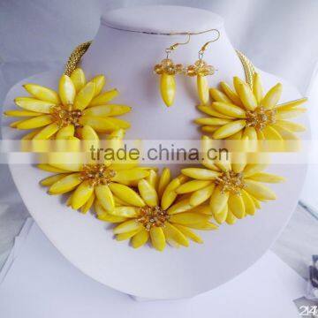 Z-3945 Beauty 2015 Handmade Shell Flower Necklace For Wedding