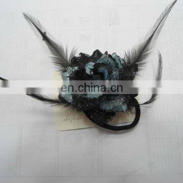 Fashion feather flower brooch