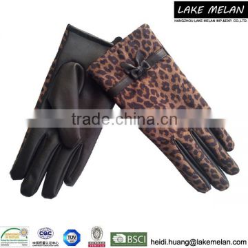 Pu/Fabric Glove With Leopart Pattern For AW 16