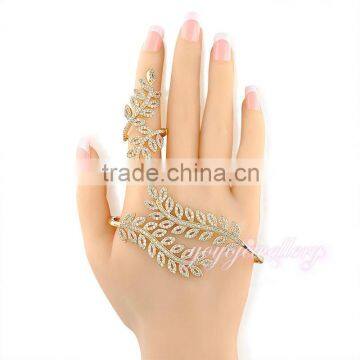 China fashion jewellery smart copper ladies models palm bracelet