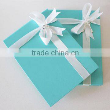 Hot sale beautiful transparent acrylic wedding invitations with black screen printing & blue boxes                        
                                                Quality Choice