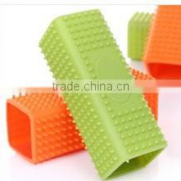 2014 popular design silicone pet hair removal brush