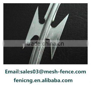 Big Diacount--High Strength Electronic galvanized BTO-22 Razor Barbed Wire Connection with Post