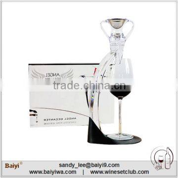 Unique Design Magic Decanter Deluxe Aerator Set