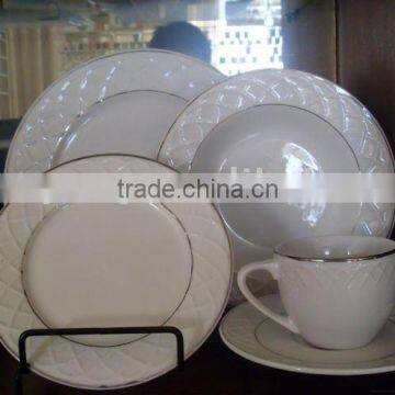 20pcs Fancy Dinnerware with Embossing picture &Golden Edge