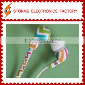 2016 stylish promotion earbud&earphone as hallowmas gift