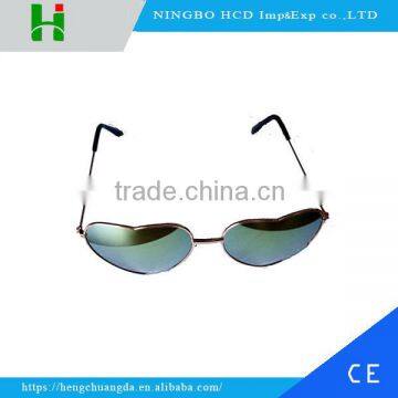 New Trend Retro Metal Heart Shape Sunglasses photo-3
