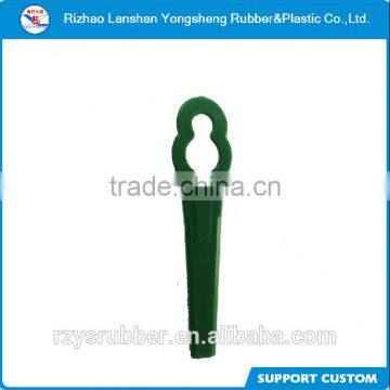 Green PP Plastic Lawnmower Blade for UK market