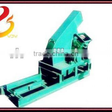 Industrial wood chipper