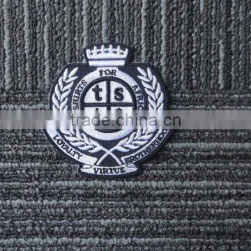 2017 Custom High Quality Hand Embroidery Patch Embroidery Label for Garments photo-3