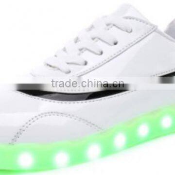 Wholesale Fashion Led Luminous Shoes Night Light Sneaker photo-2