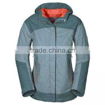 Women Lightweight Waterproof Tape Seamed Outdoor Jacket photo-3