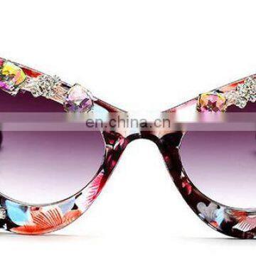 Luxury Fashion Sunglasses Square Rhinestone Sparkling Cat Eye Sunglasses photo-2