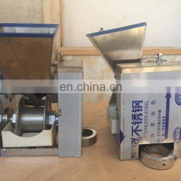Multifunction CE Certificate Stainless Steel Manual Dumpling Mold Spring Rolls Wonton Making Machine photo-3