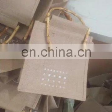 wholesales reusable China natural fashion shopping jute bag with low price good quality and free samples