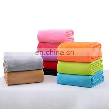 2020 Factory Direct Supply Wholesale Price Solid Colour Multi Szie Accept Customized Flannel Blanket for Traveling and Picnic photo-3