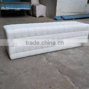 Long and white fabric ottoman XYN342