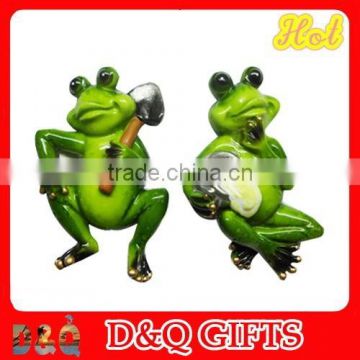 Resin Frog fridge magnet with shovel and bucket