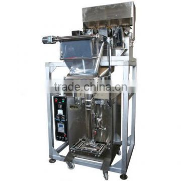 Fish feed packing machine