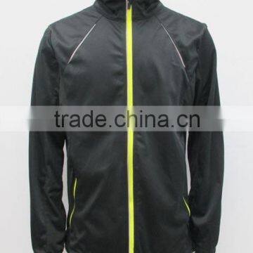 MEN'S SOFT SHELL JACKET