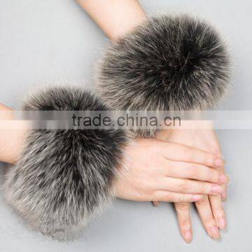 Fashion Accessory Genuine Silver Fox Fur Cuff / Real Fox Fur For Decorate photo-2