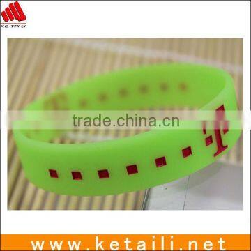 Custom logo size design promotional items personalized silicone wristbands