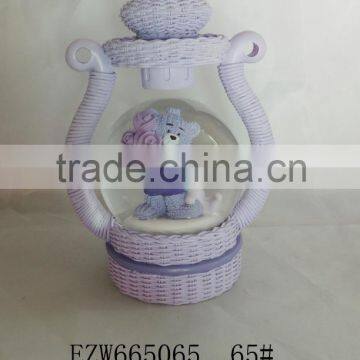 New Design Decoration Handing Lantern Resin Bear Figurines