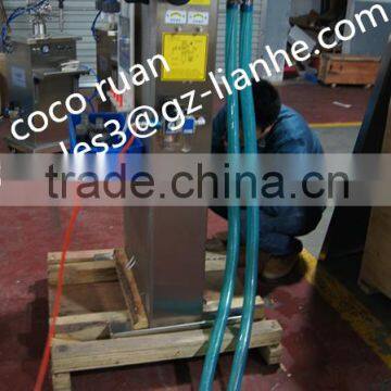 Double Heads Anti-corrosive Liquid Toilet Cleaner Filling Machine photo-2