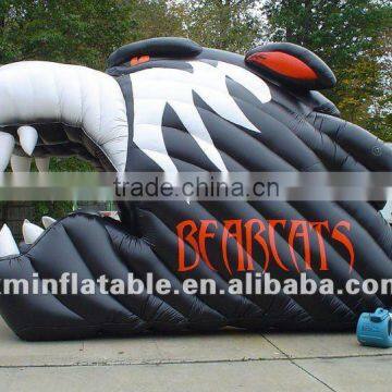 Bearcat Head inflatable Tunnel