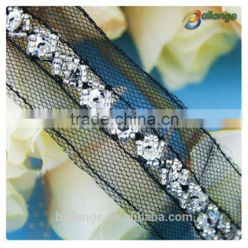 Pop top 2015 China wholesale new fashion bridal veil beaded trim for bridal accessory