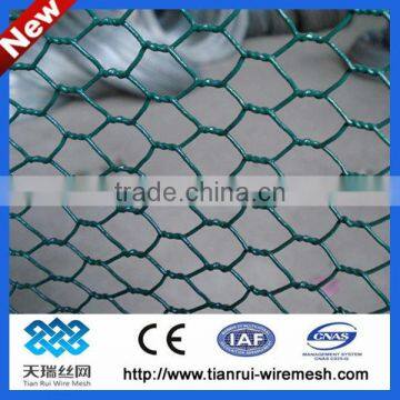 Hexagonal wire netting/chicken wire mesh