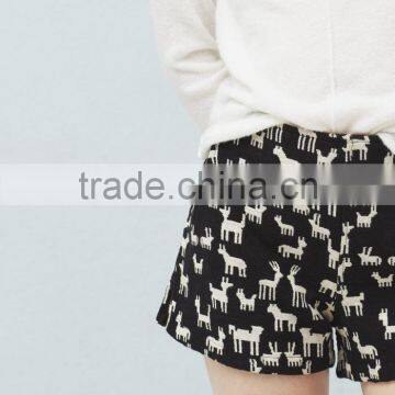 2016 Hot Sale Women Side Slit Cotton Jacquard Shorts Whoelsale photo-3