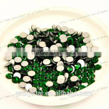 Round shape emerald color silver base crystal rhinestones flat back diamond