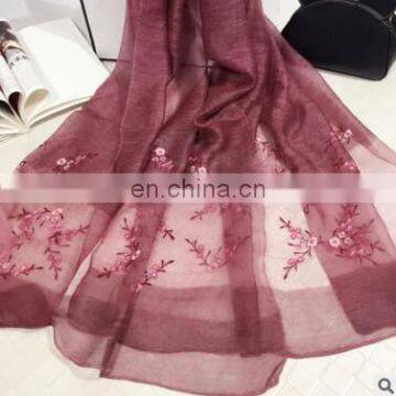 New Spring Section of High-grade Silk Wool Elegant Peach Pattern Breathable Thin Embroidery Shawl Female Scarf photo-3