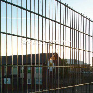 Double Wire Mesh Fence photo-3