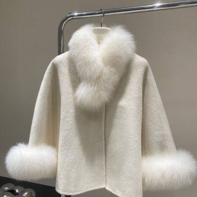 Precious Small Cape Double-sided Cashmere Coat for Women in Autumn and Winter Small Wool Rich Woman Fox Fur Collar Coat Short photo-5