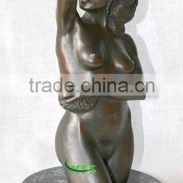 Bronze nude Virsavia bathing statue