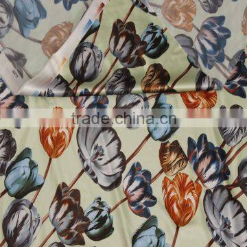 Flower Designes of Digital Print Cotton Fabric Textiles for Girl Dress photo-3