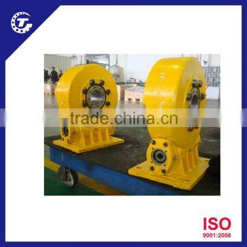 Vertical type slew drives