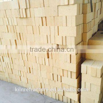 Refractory aggregate, firebrick, suitable for smelting blast furnace lining