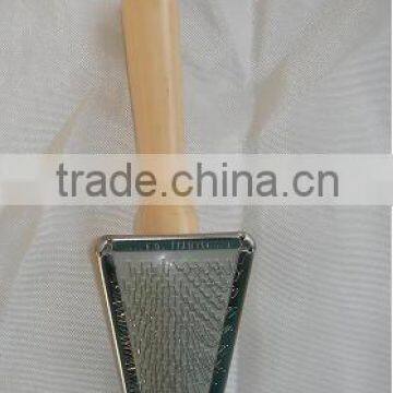 pet triangle brush