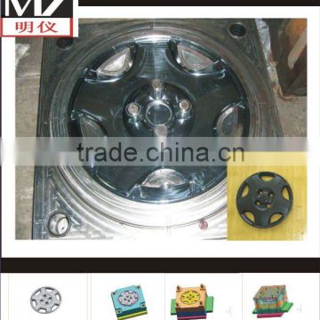 Plastic wheel cover mould