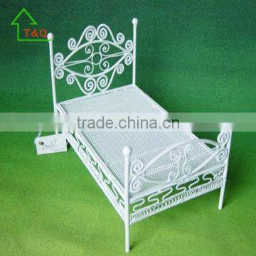 Dolls House Miniature Furniture White Wire Wrought Iron Single Bed